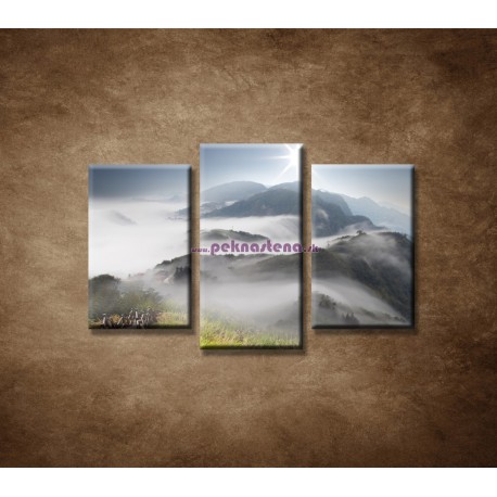 Obrazy na stenu - Mraky nad horami - 3dielny 75x50cm