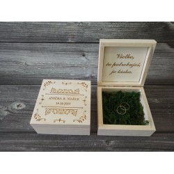 Drevená krabička na snubné prstene
